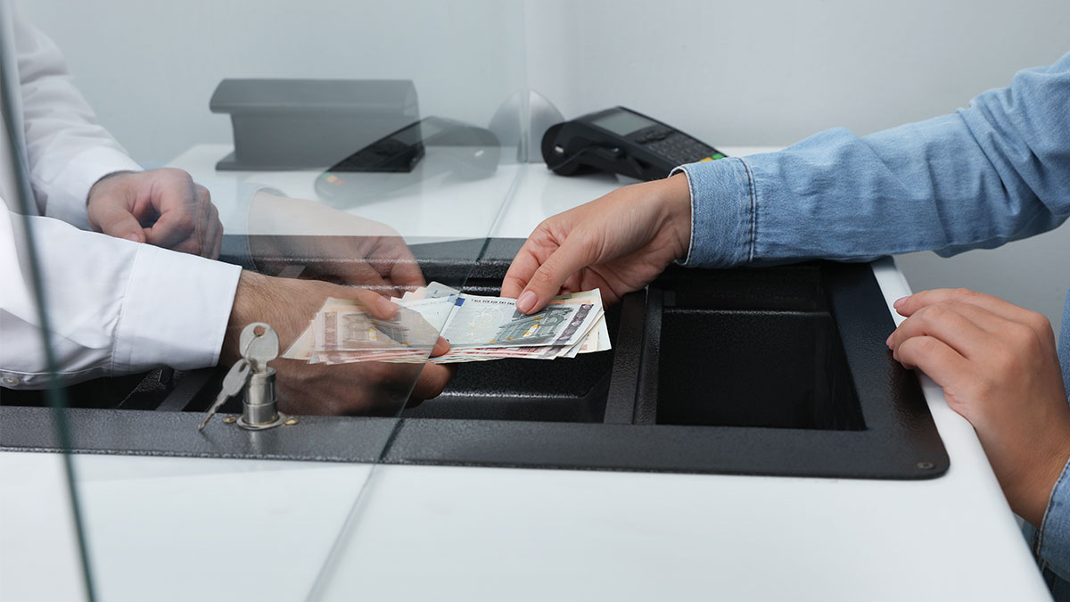 Alanya’da Döviz Bürosu Seçerken Nelere Dikkat Etmelisiniz?
